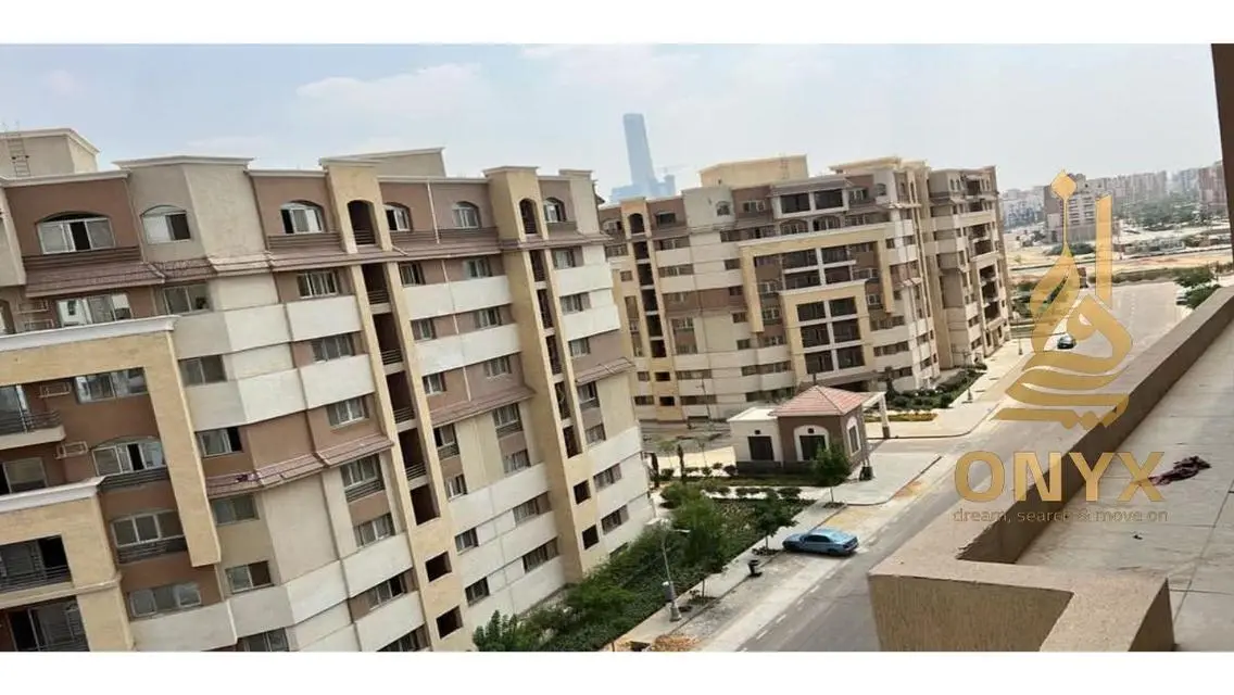 شقة فاخرة بمساحة 400 متر في قلب المدينة