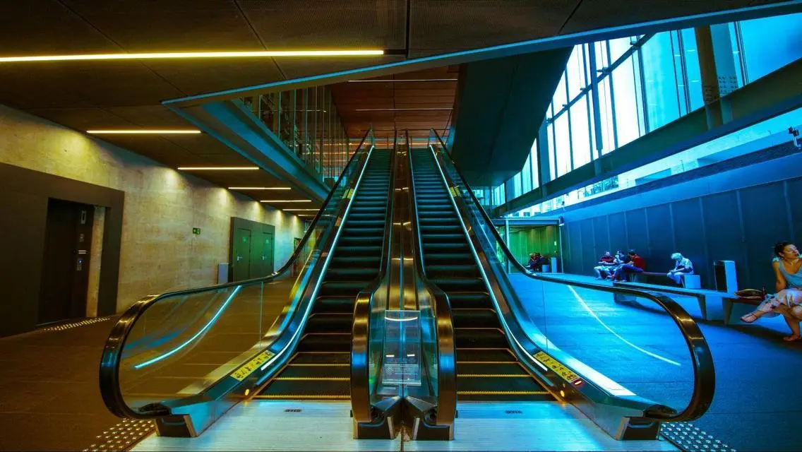 عيادة للبيع | 59 متر | Turath MAll