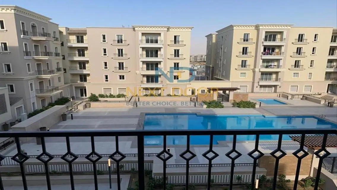 شقة مميزة للبيع في كمبوند ميفيدا بموقع مميز جدا
