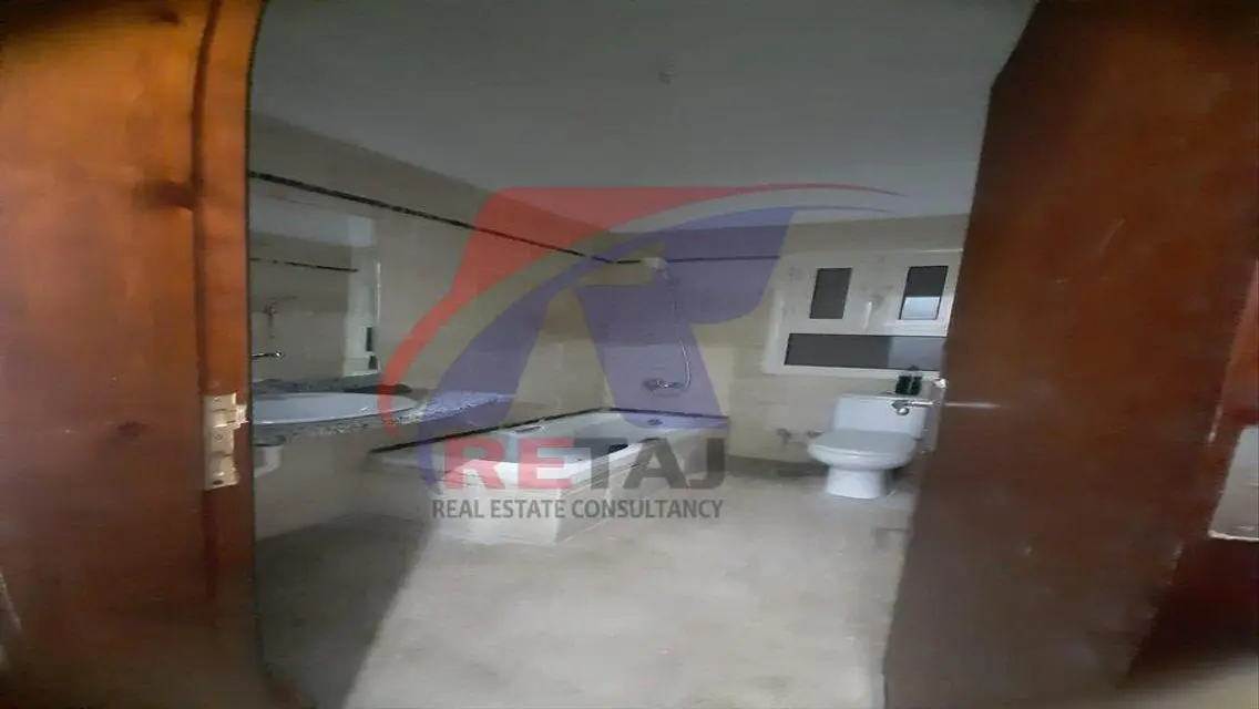 apartment for rent in in the South Academy Villas.