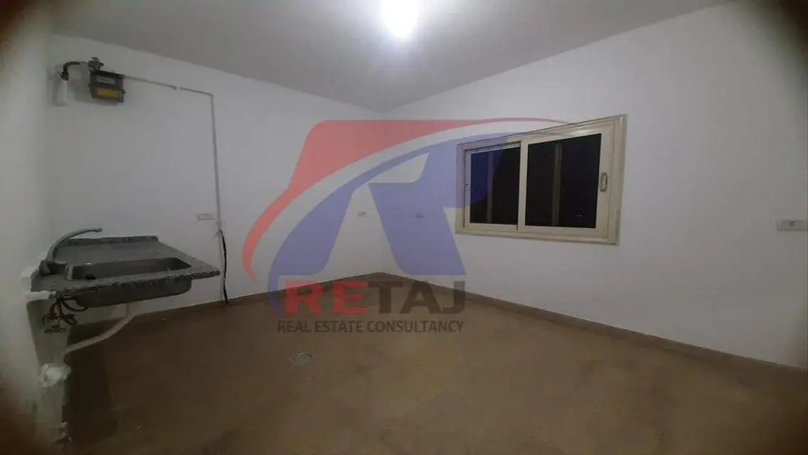 apartment for rent in in the South Academy Villas.