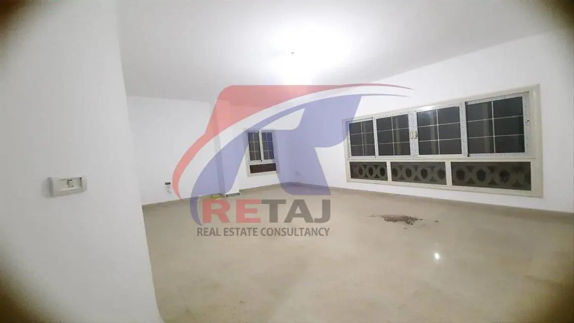 apartment for rent in in the South Academy Villas.
