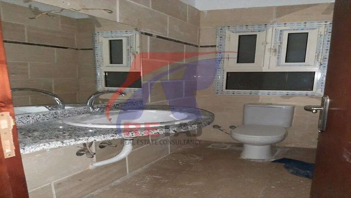 apartment for rent in in the South Academy Villas.