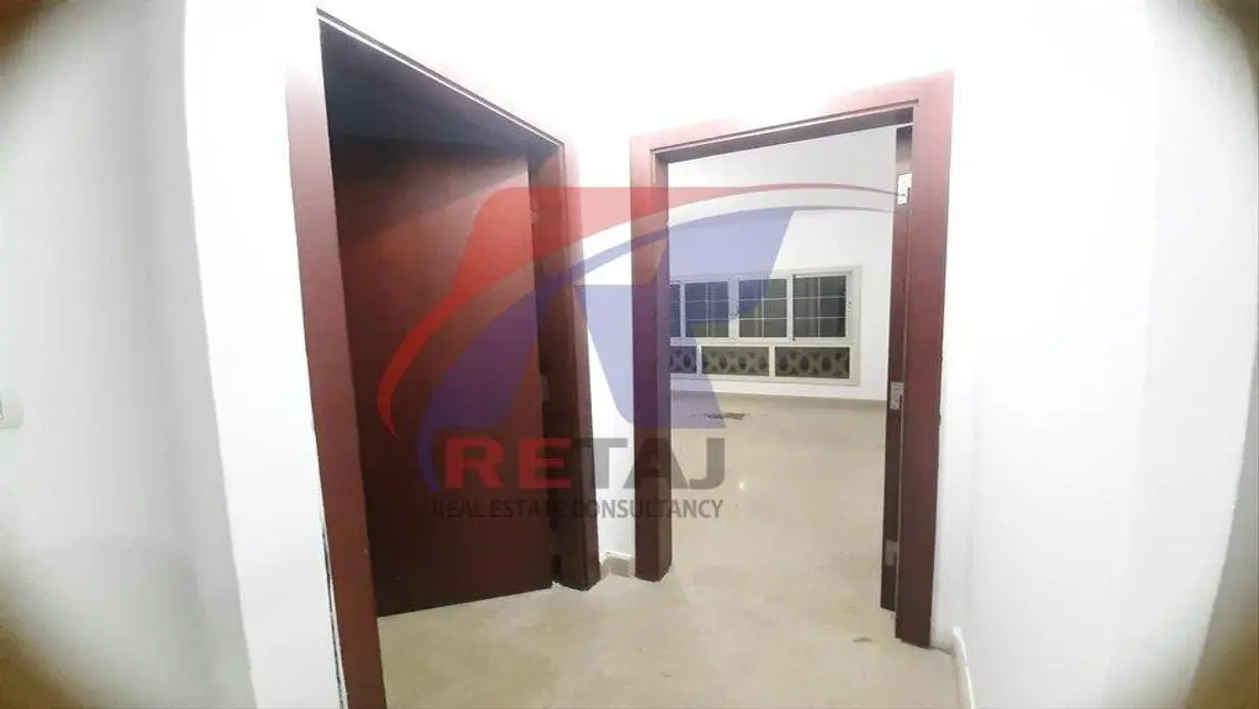 apartment for rent in in the South Academy Villas.