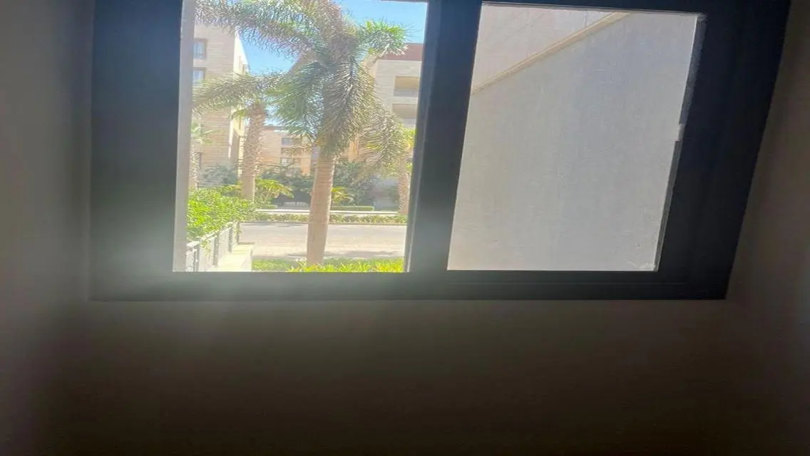 شقة بجاردن بفيو مميز في اليجريا بيفرلي هيلز سوديك