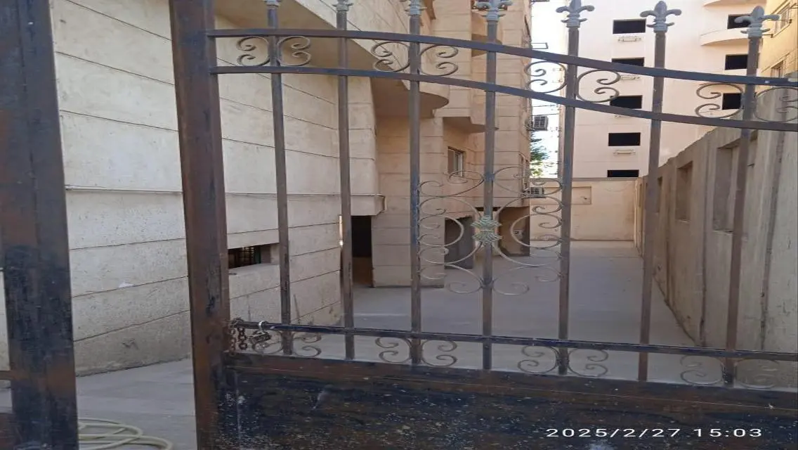 بيزمنت كامل 860 متر للبيع البنفسج عمارات