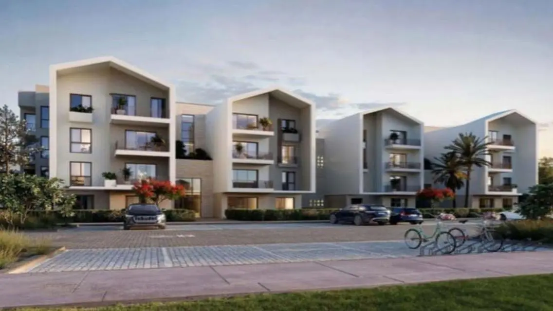 Luxury Apartment with Private Balcony and Garden