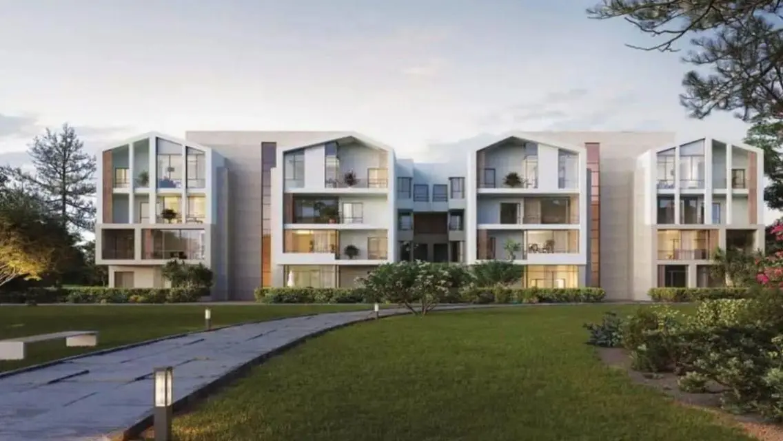 Luxury Apartment with Private Balcony and Garden