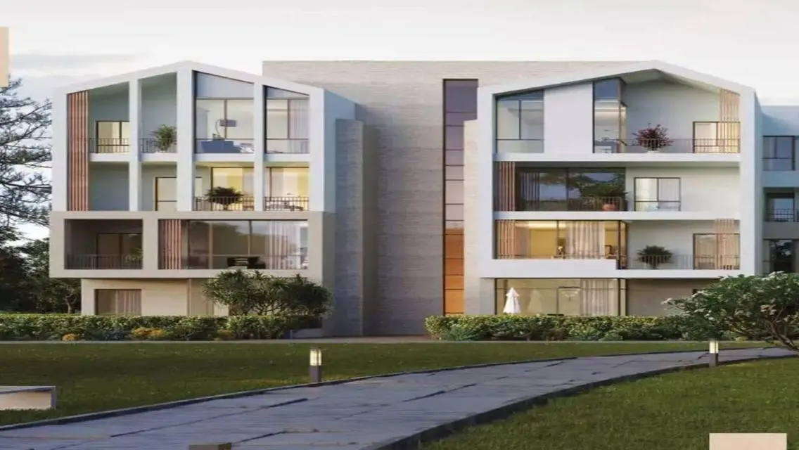 Luxury Apartment with Private Balcony and Garden