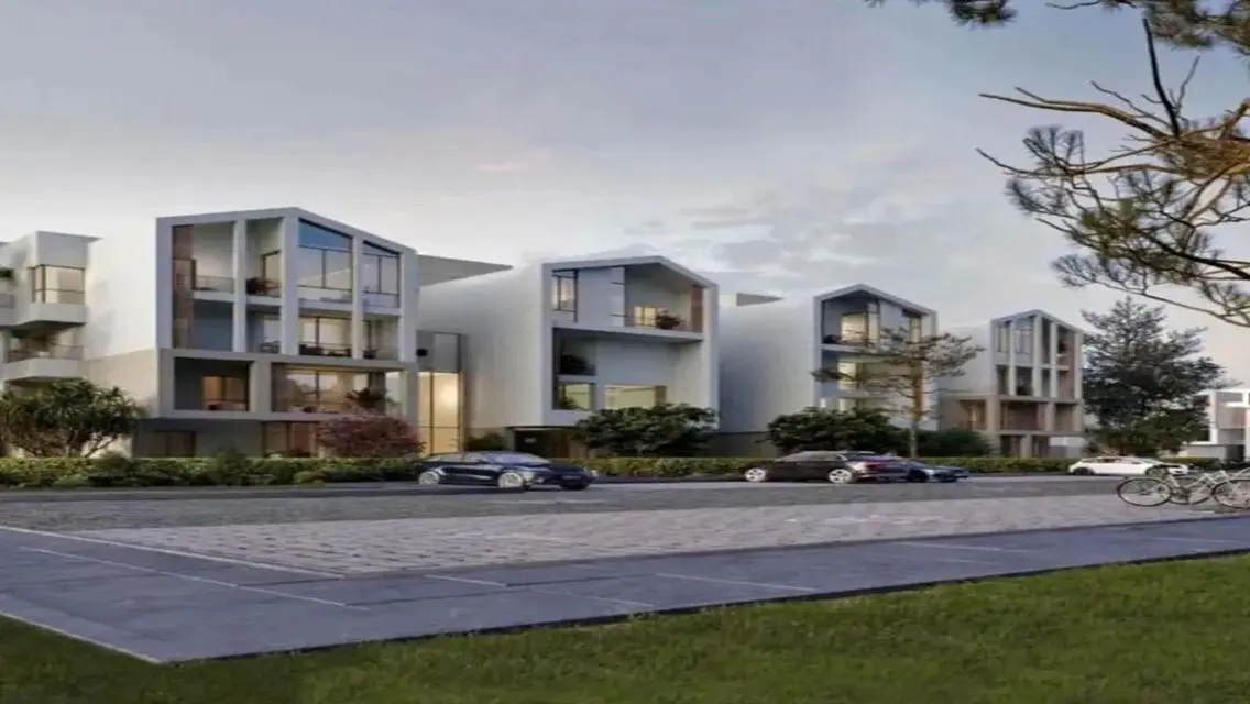 Luxury Apartment with Private Balcony and Garden