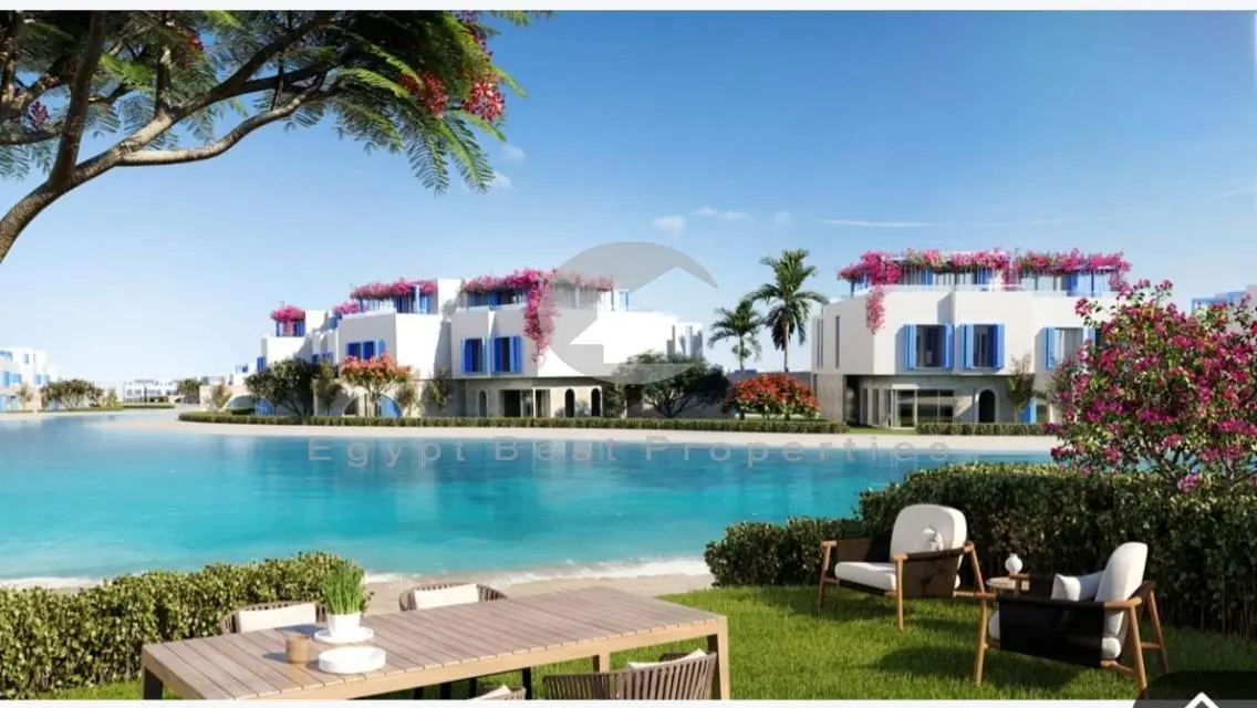 Town house 3bed+living over 9 years installments .
