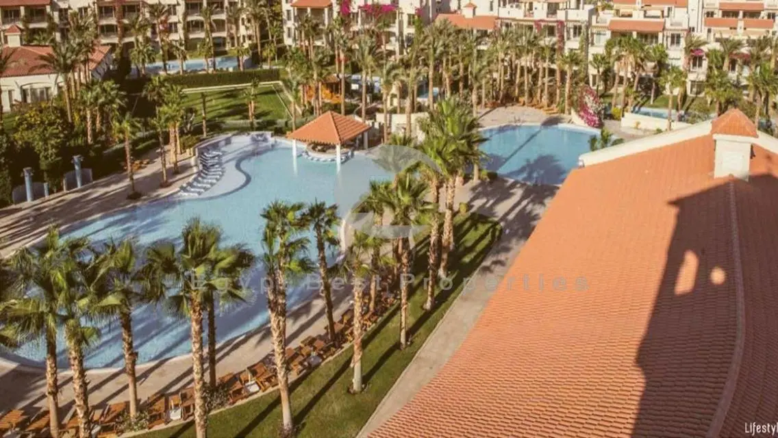 Luxury Sea View Chalet, Prime Location with Inst.