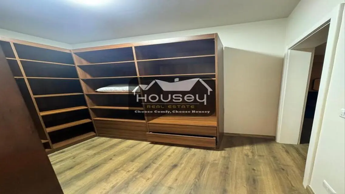 أول سكن - مودرن حديث - إيجار - إيستاون
