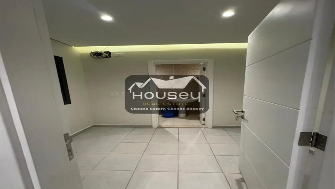 أول سكن - مودرن حديث - إيجار - إيستاون
