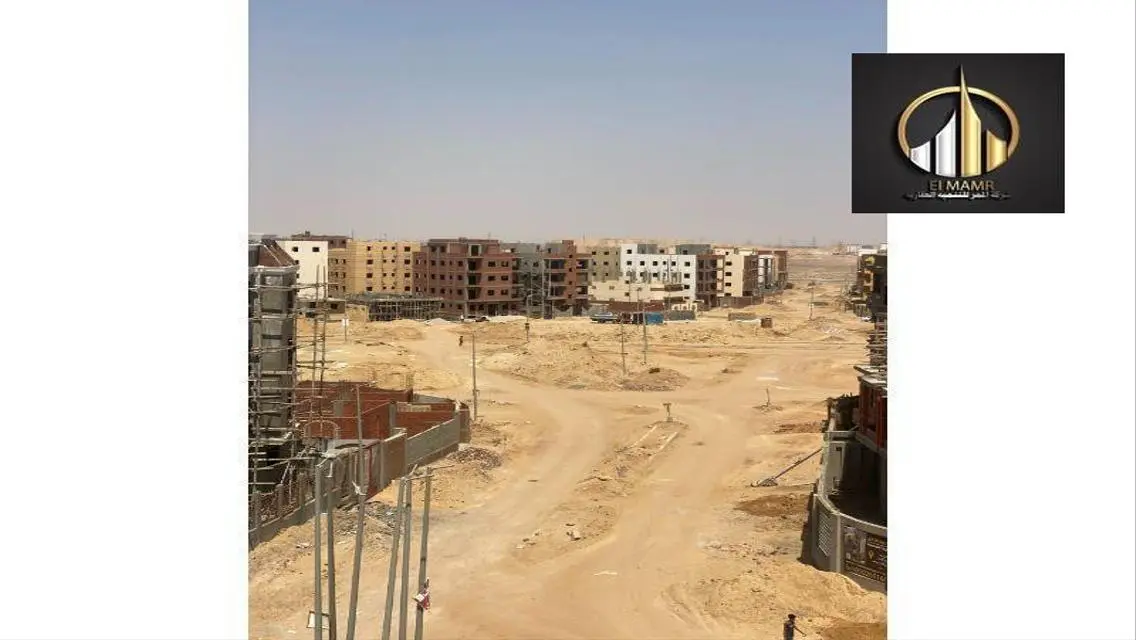 للبيع امام العاصمه الاداريه مباشرا وعلي الفاصل 140