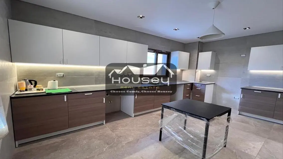 With Private Garden - Semi-Furnished - Twinhouse