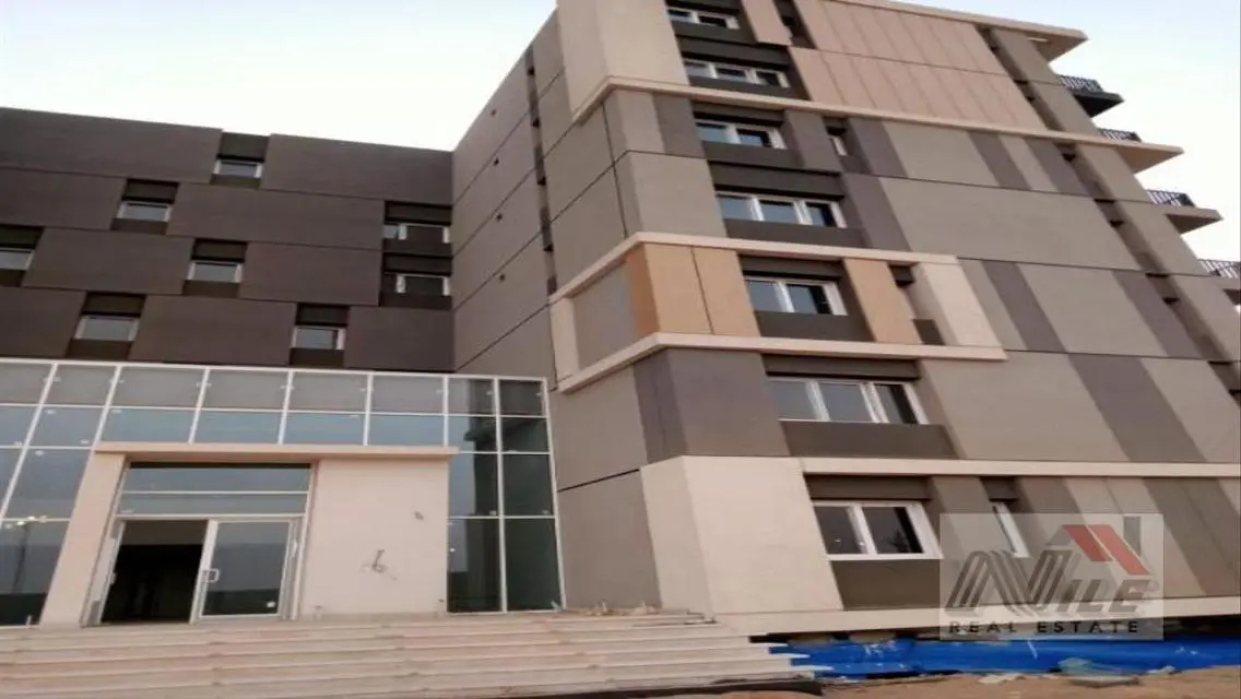 شقة فاخرة بمساحة واسعة في منطقة شهيرة