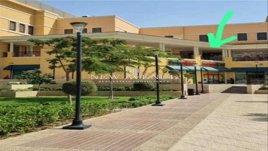 محل  مميز للايجار بجوار اقوي البراندات في gateway