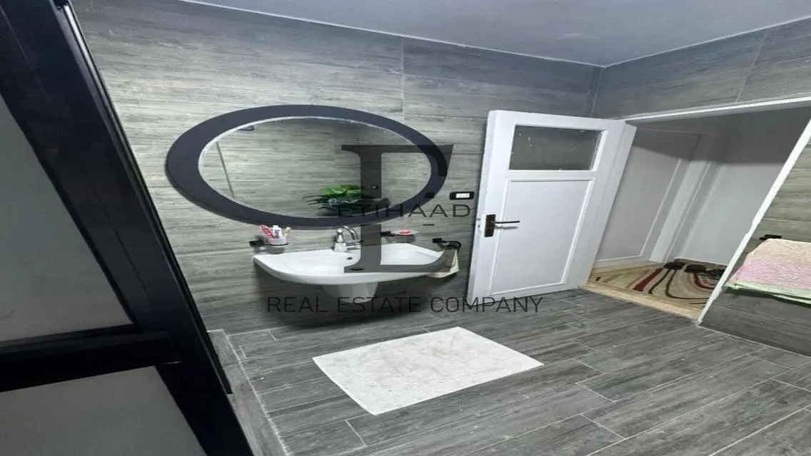**Distinctive Apartment for Sale in the Seventh Di