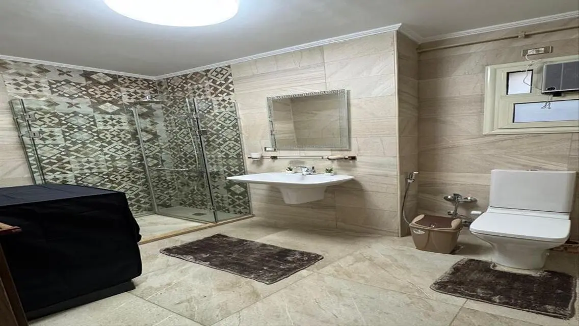 شقه للايجار 123 متر مفروشه بالكامل في الرحاب