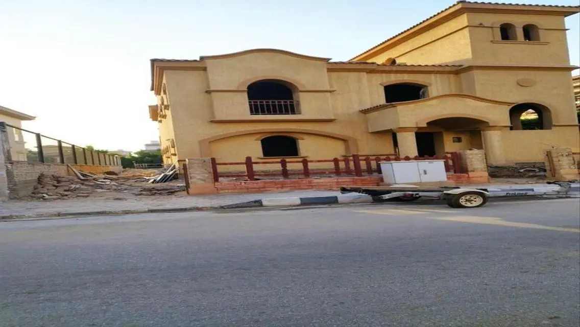 فيلا نموذج مستقل بدون تشطيب للبيع في الرحاب