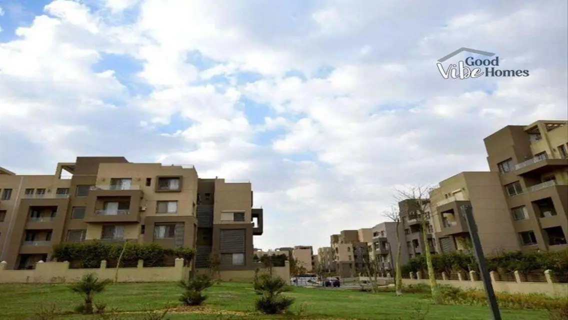 بنتهاوس في فيليدج أفينيو مع تراس مفتوح، موقع مميز