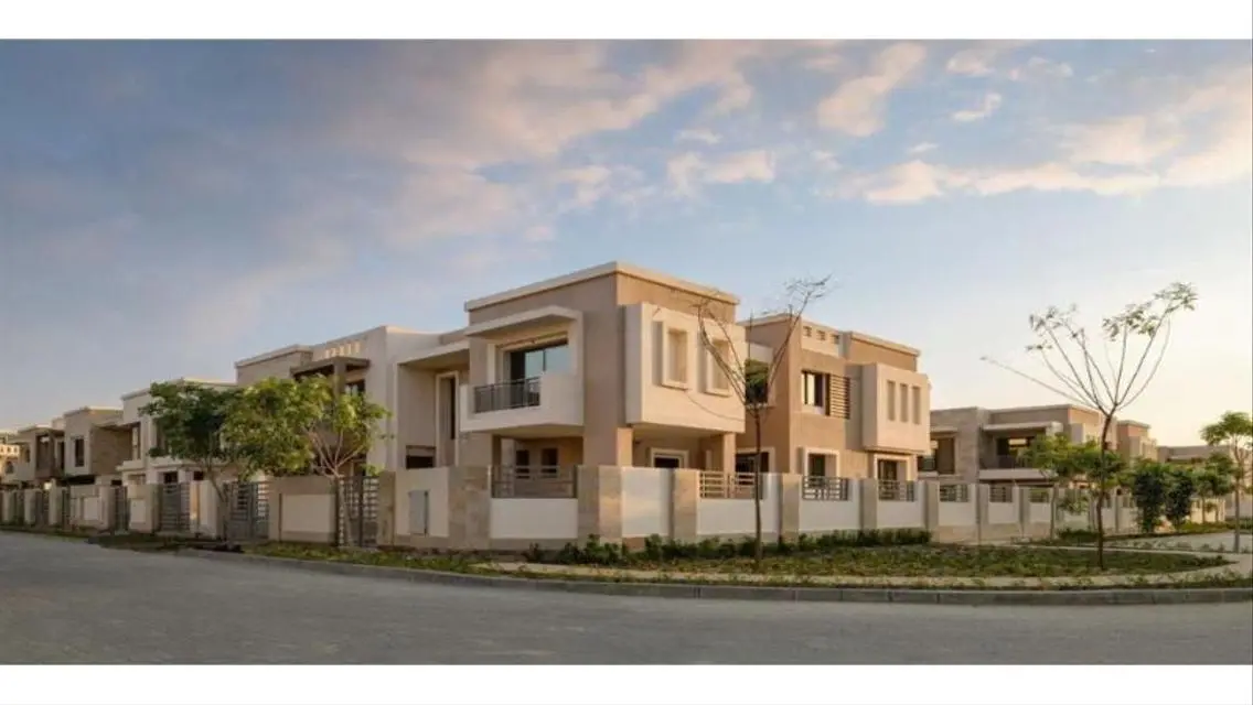 Own 158m villa + largest garden on Suez Road