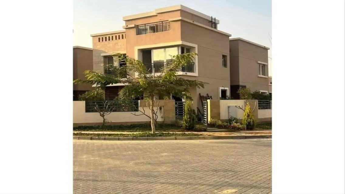 Own 158m villa + largest garden on Suez Road