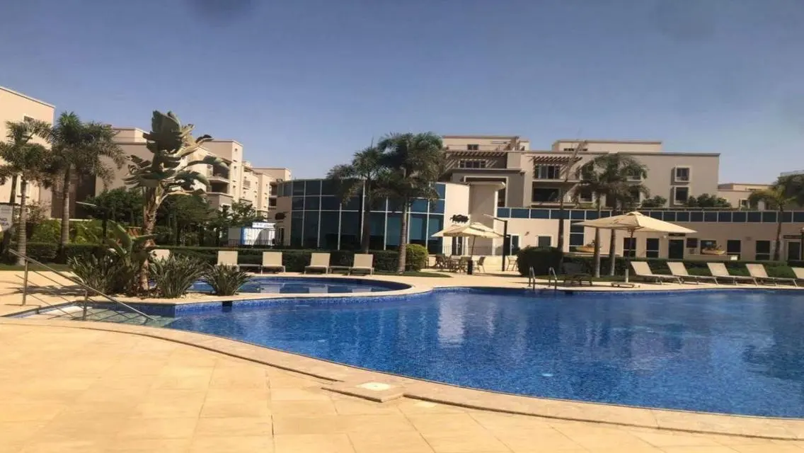 Direct On View and Lakes Ground Apartment Finished