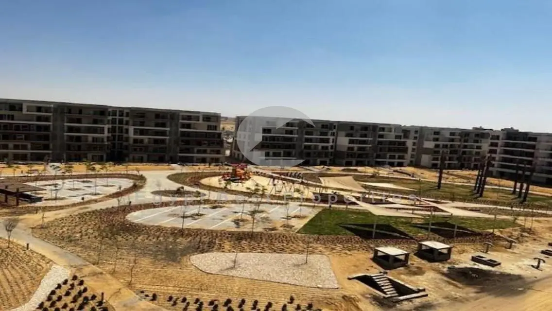 Apartment resale ready to move at palm hills cairo