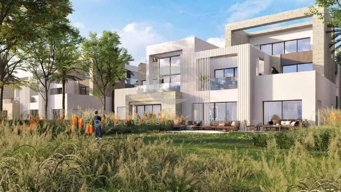 Golden Opportunity! Zed East 3-Bed Resale