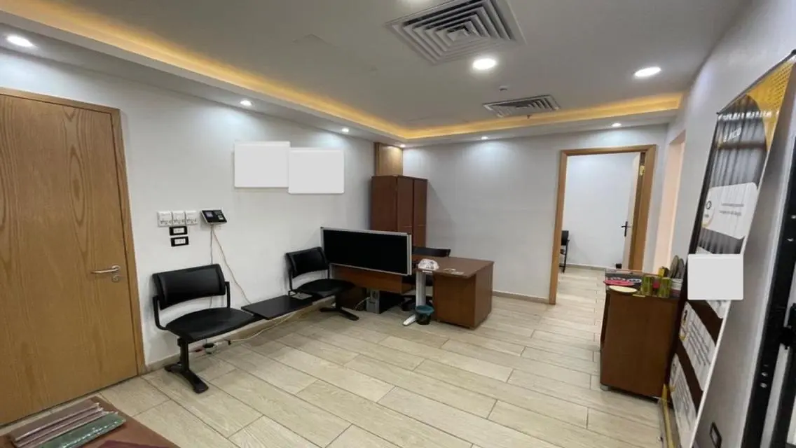Office for rent in polygon lowest price in market