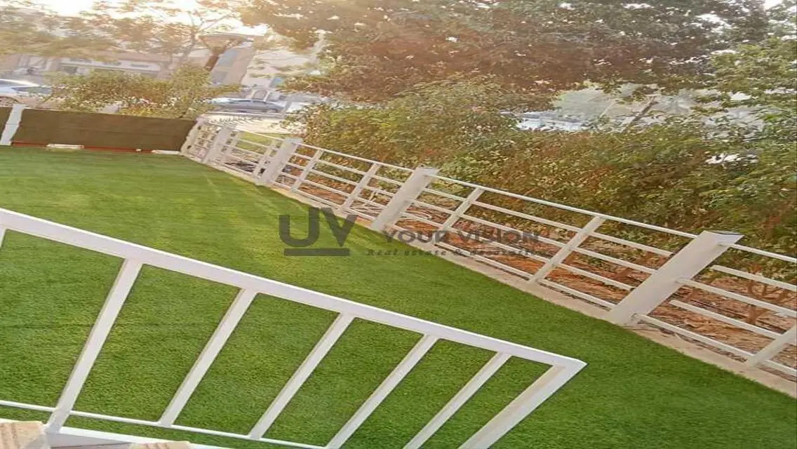 Luxury Apartment in -96-b11 with Private Garden