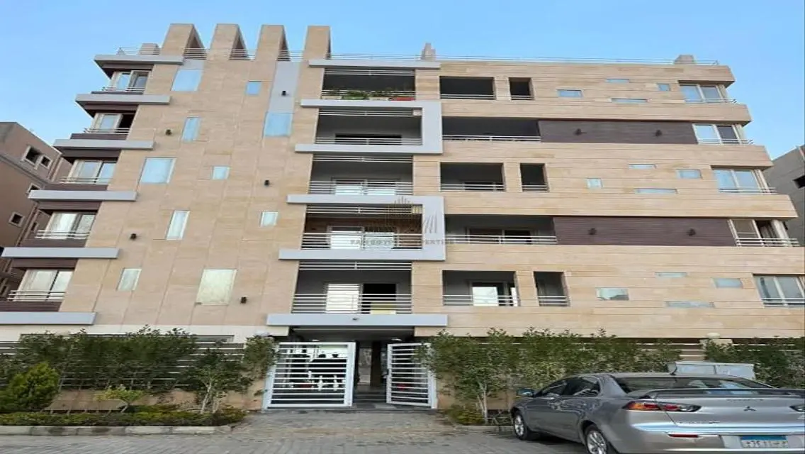 Premium Apartment for Sale – 130 Meters with a Balcony