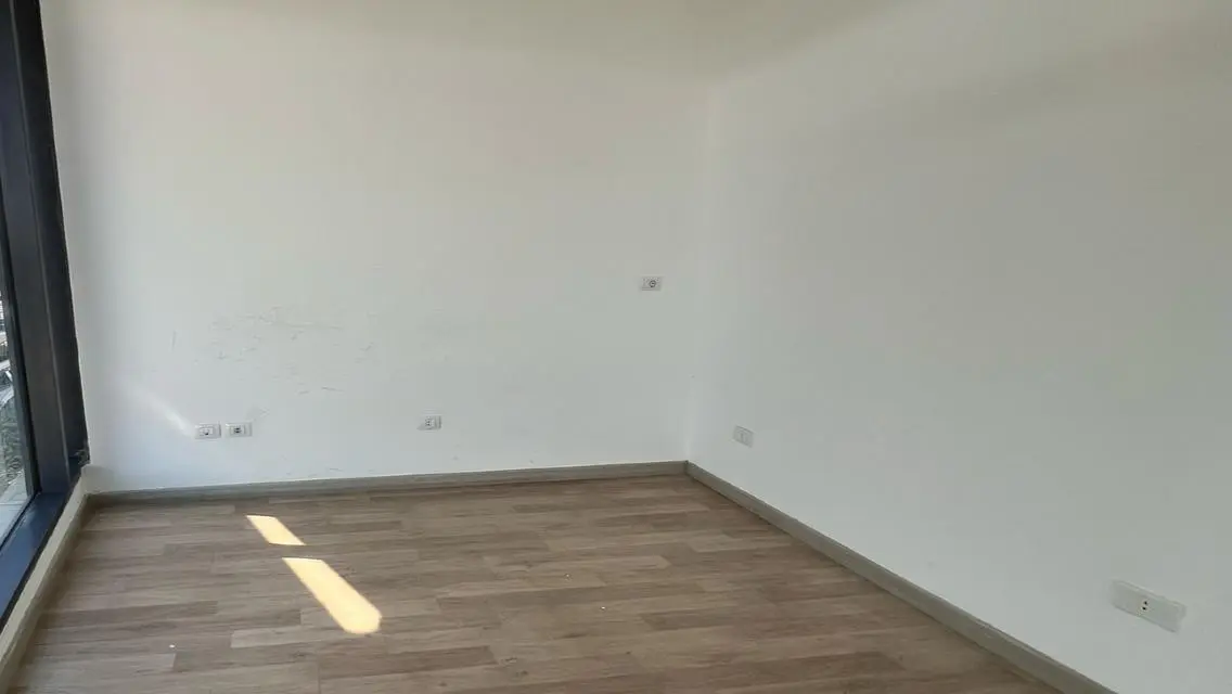 Office for rent in Polygon Fully Finished