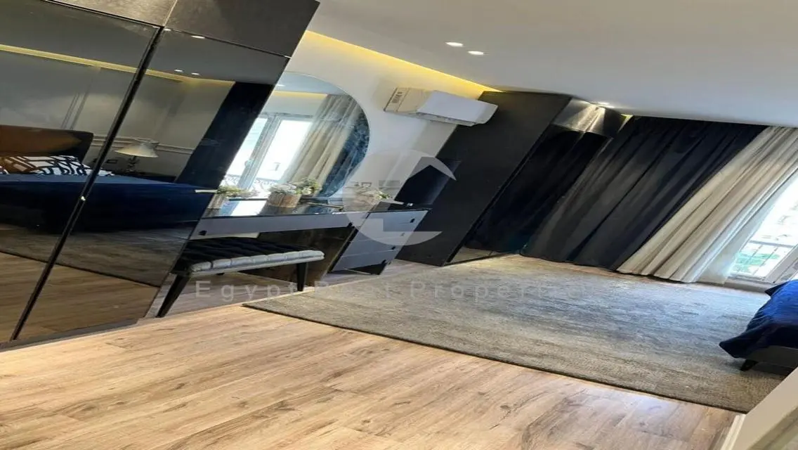 Penthouse for sale Mountain view Hyde Park
