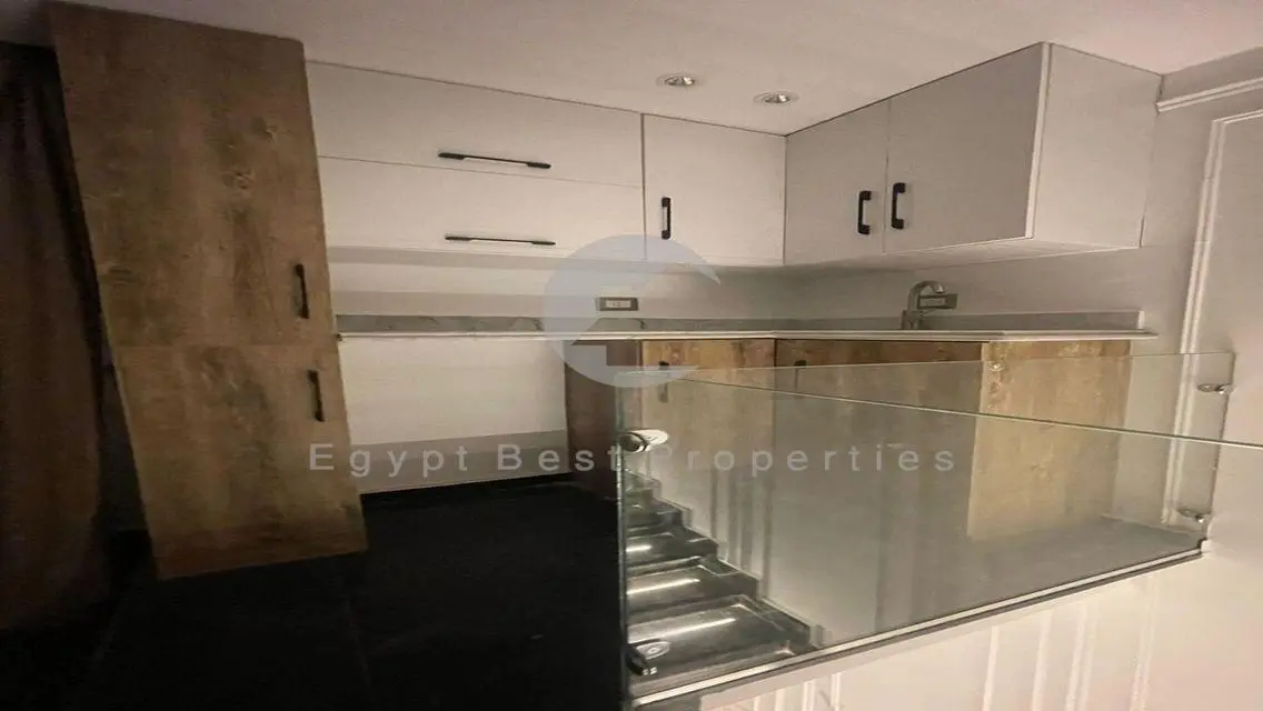 Penthouse for sale Mountain view Hyde Park