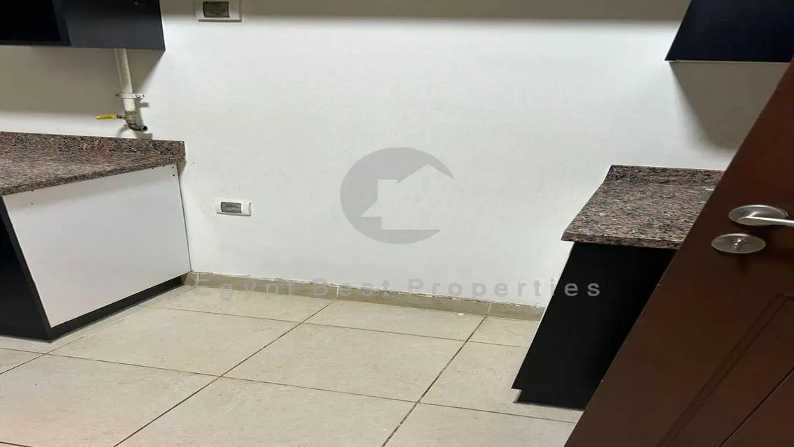 شقة للايجار كمبوند ميفيدا اعمار