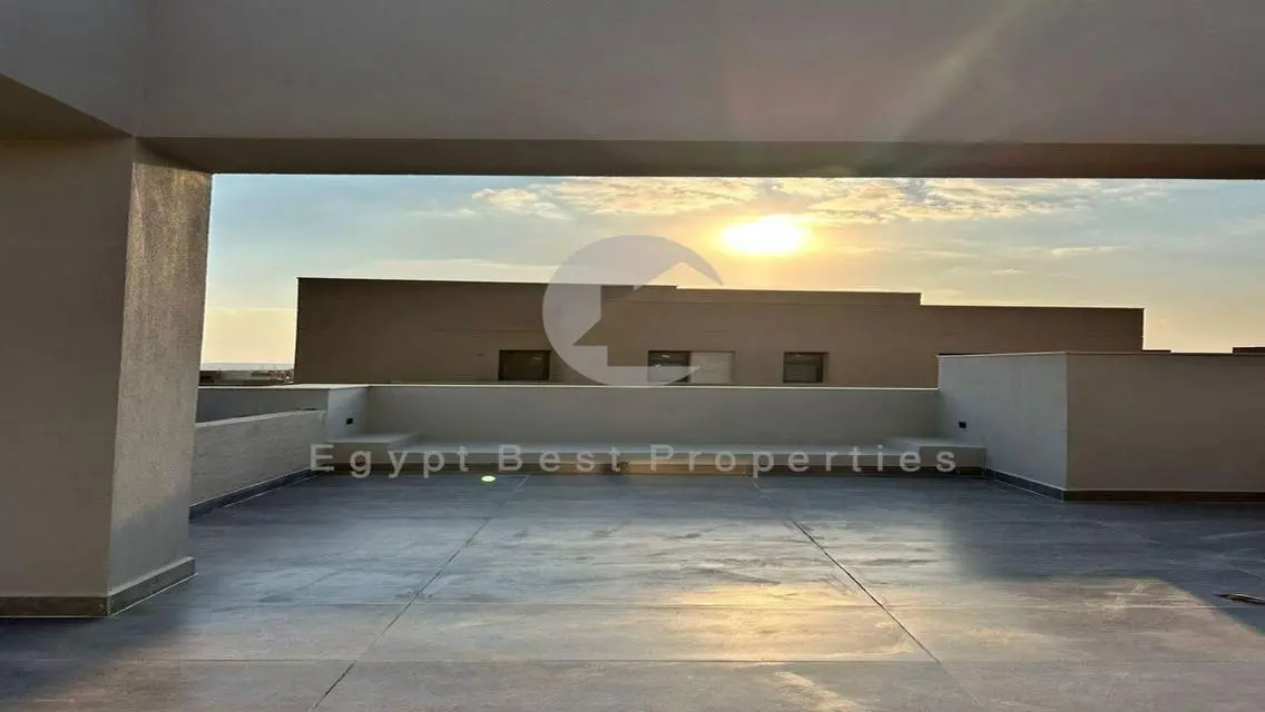 بنتهاوس للإيجار مراكز كمبوند ديستريكت 5