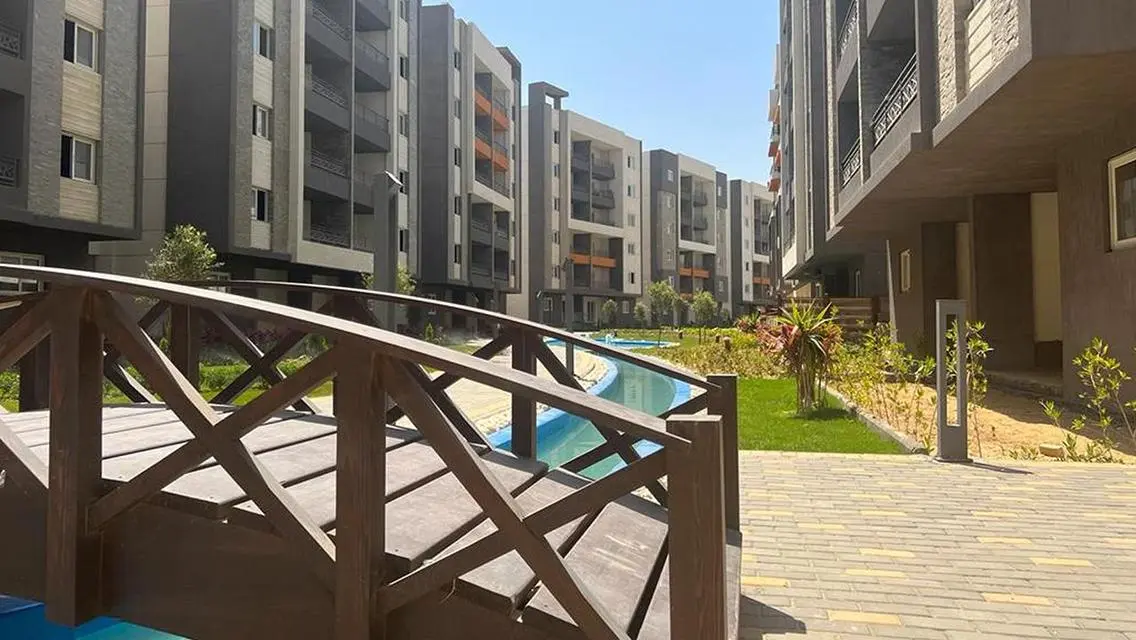 Rock-Eden | Luxurious Apartment with Balcony and Shared Pool