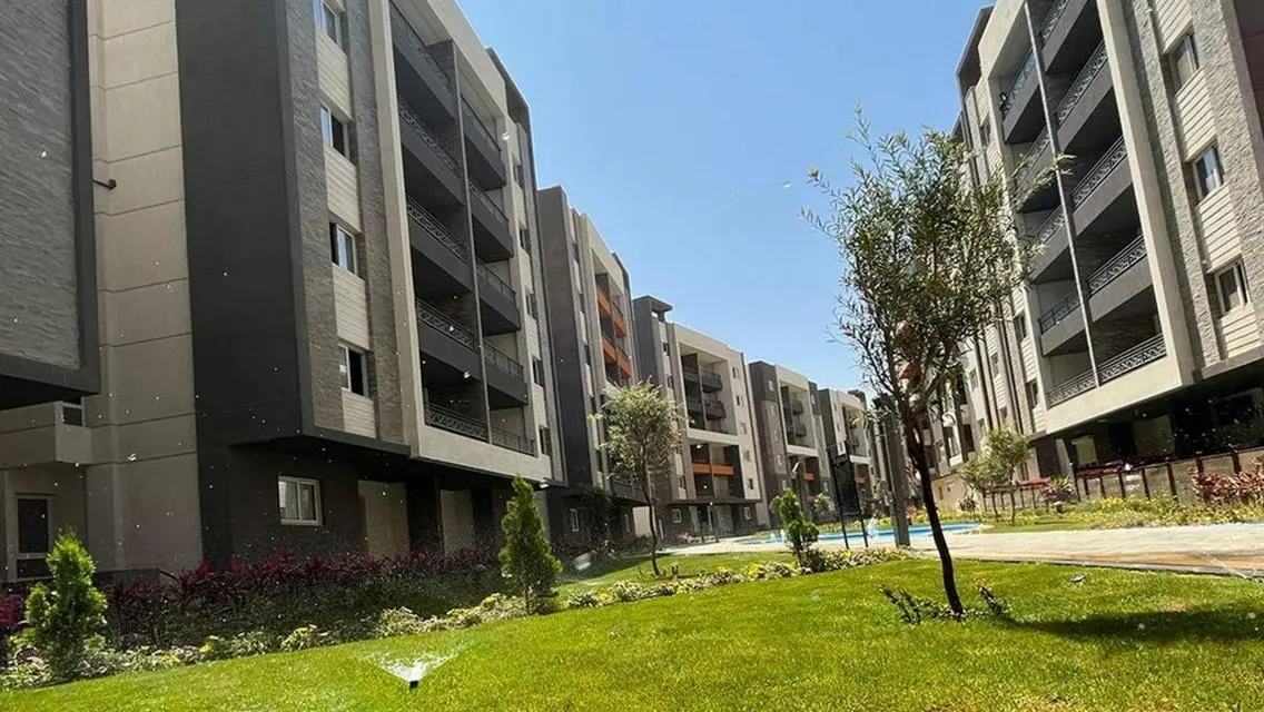 Rock-Eden | Luxurious Apartment with Balcony and Shared Pool