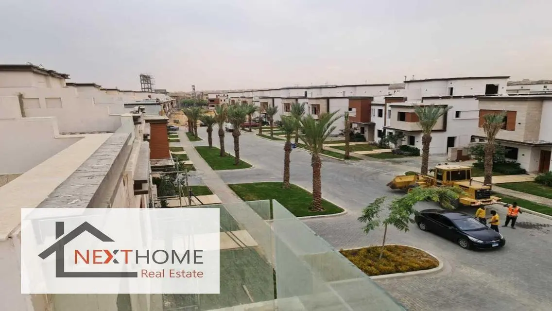 For quick sale, a 275 sqm corner townhouse Azzar
