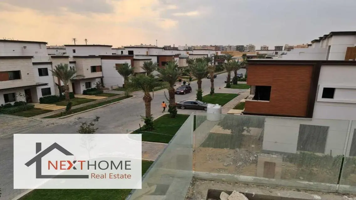 For quick sale, a 275 sqm corner townhouse Azzar