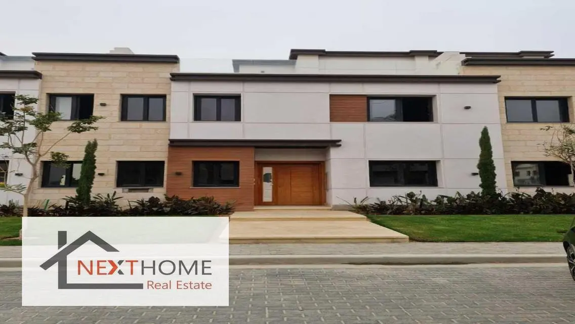 For quick sale, a 275 sqm corner townhouse Azzar