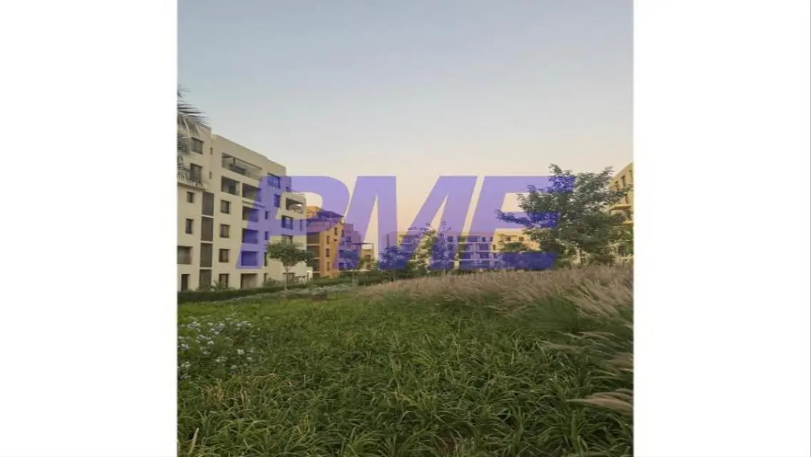 Studio for sale in O West, October open view