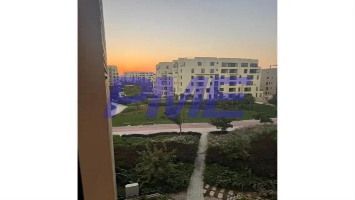 Studio for sale in O West, October open view