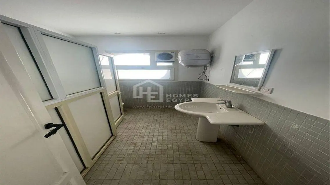 High Ceiling Office for Rent in Zamalek
