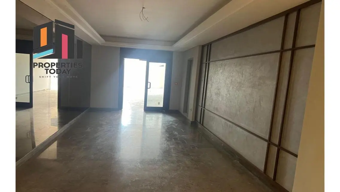 Studio with garden finishing | ready to move