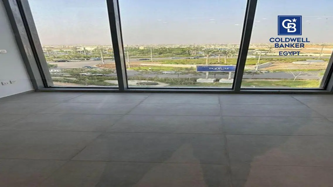 مكتب متشطب بالكامل للأيجار في كايرو فيستيفال سيتي