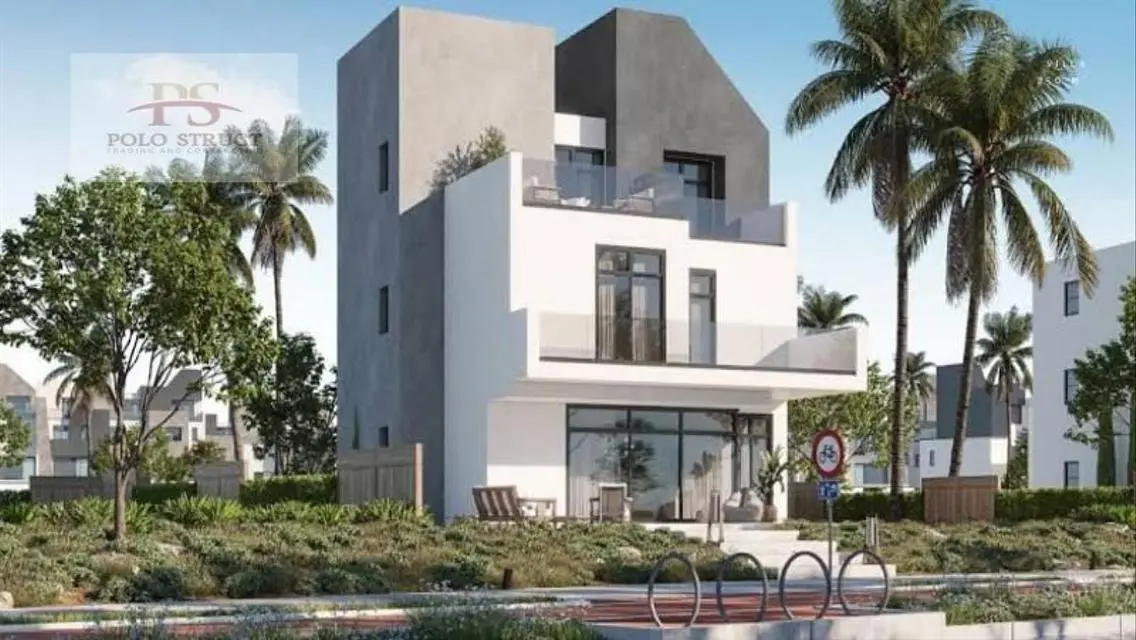 Luxury Home with Pool and Private Garden for Sale in a Prime Location